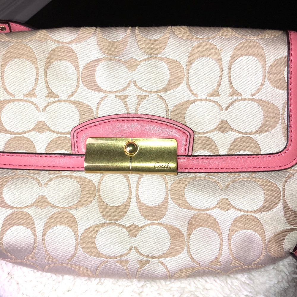 Coach Crossbody Bag - Picture 3 of 8
